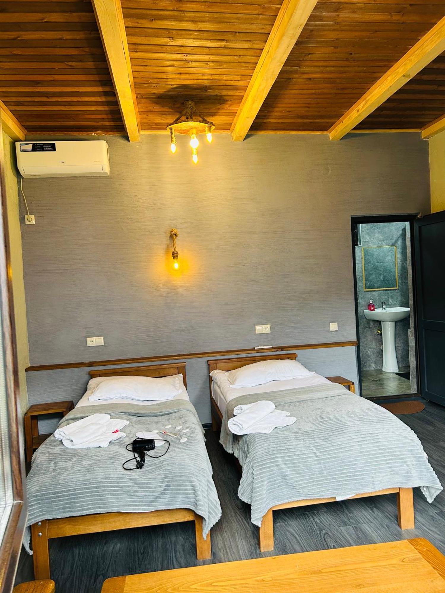 Tsotne'S Kingdom Apartment วาร์ดเซีย ภายนอก รูปภาพ